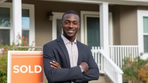 Virtual Staging vs. Traditional Staging: What Sells My House Fast?